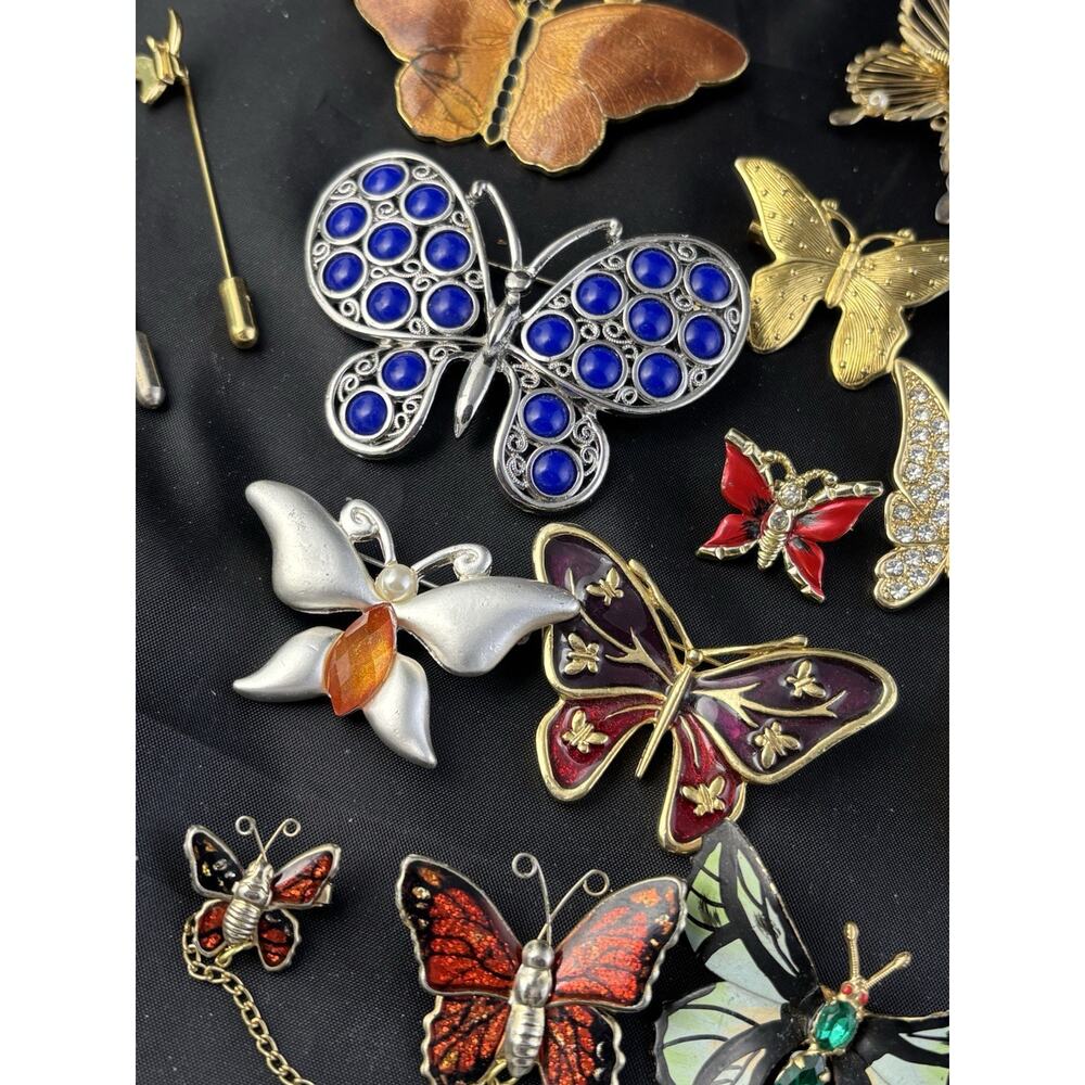 Lot of 28 VTG/Mod Brooches Rhinestone Enamel Crystal Statement -AK-Gerry’s -LC - Picture 6 of 12